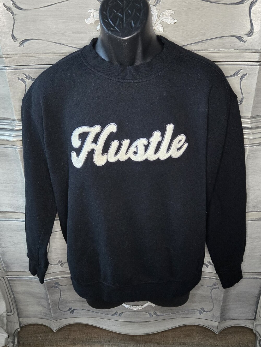 Goodfellow & Co Black Crewneck Sweater with White 'Hustle' Script